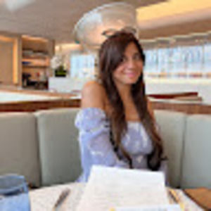 Meet your Posher, Yumna